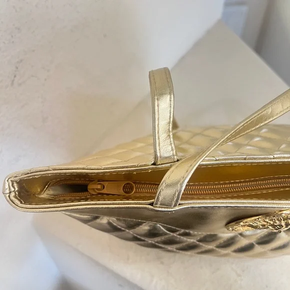 Unbranded Vintage Gold Quilted Large Tote Bag Handbag Medusa metal logo‎ bag - Picture 7 of 12